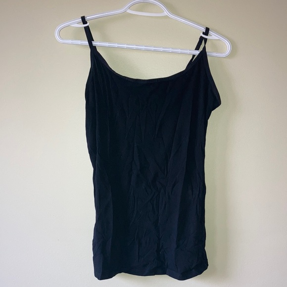 Black top - Picture 1 of 2